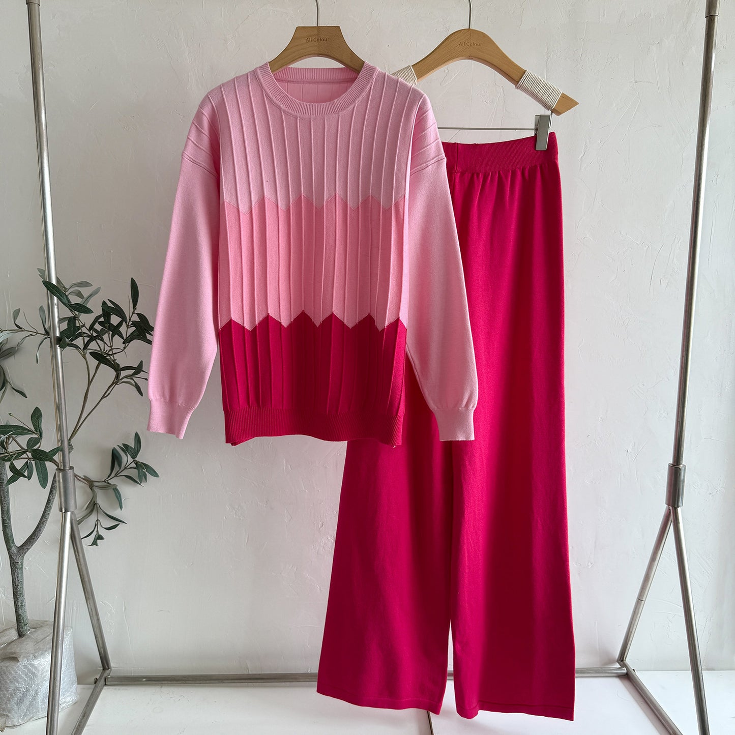 New Casual Contrast Color Round Neck Long Sleeve Women's Suit