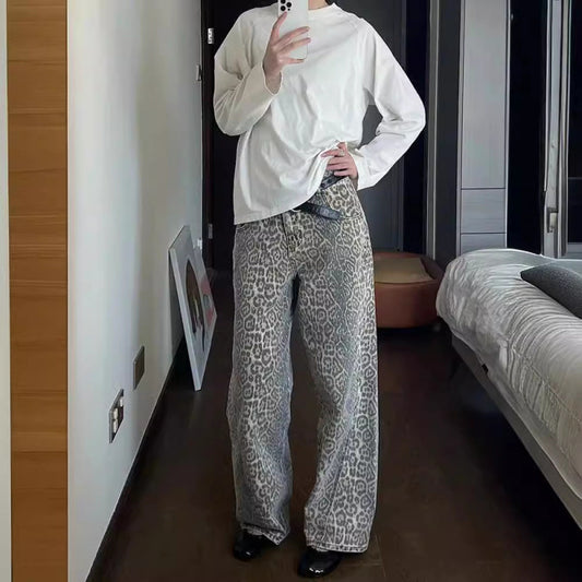 Fashionable Retro Straight Loose Jeans For Women