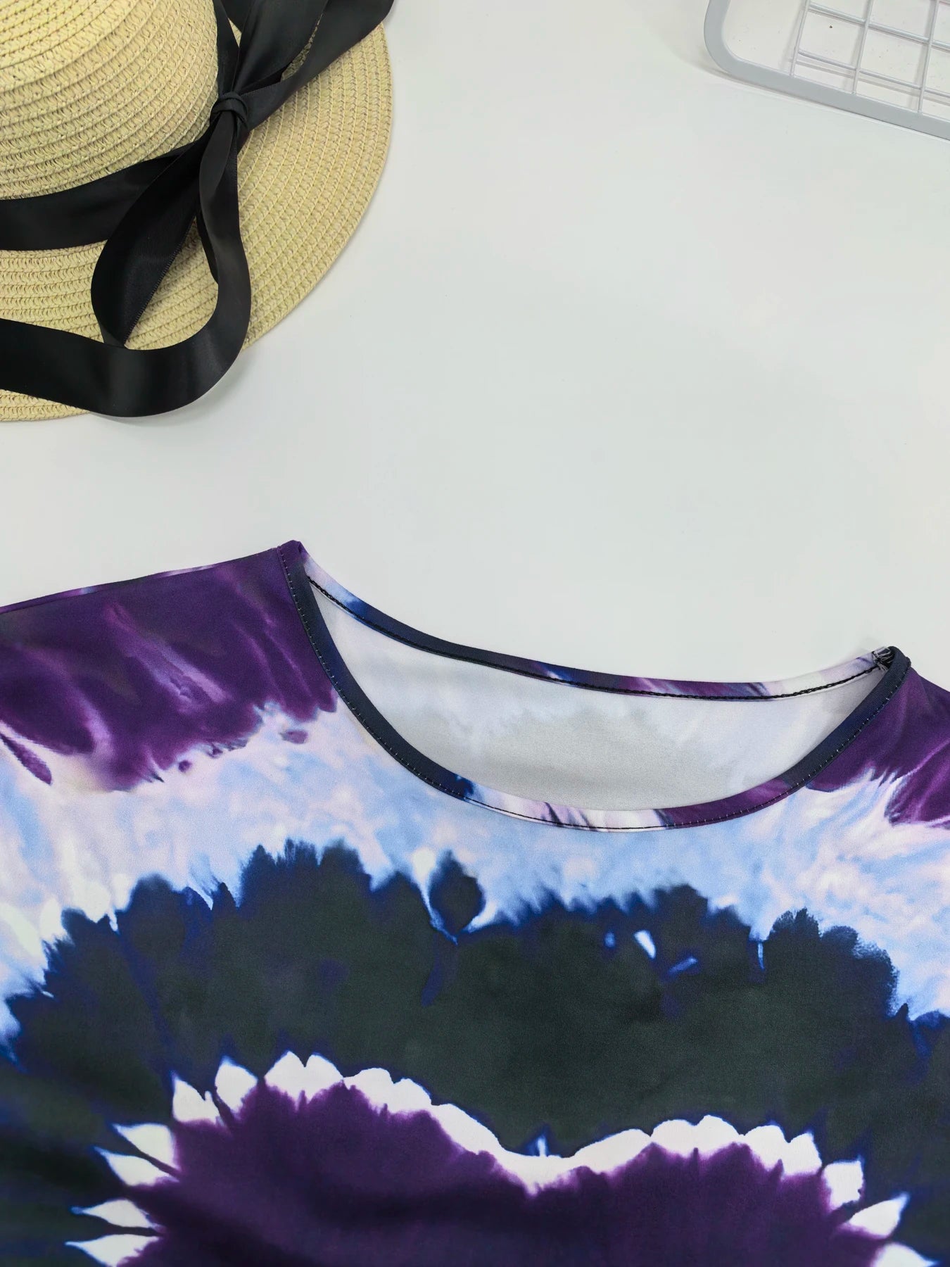 plus size tie-dye heart-print T-shirt casual short-sleeved knitted top round neck, spring and summer series, large size shirt