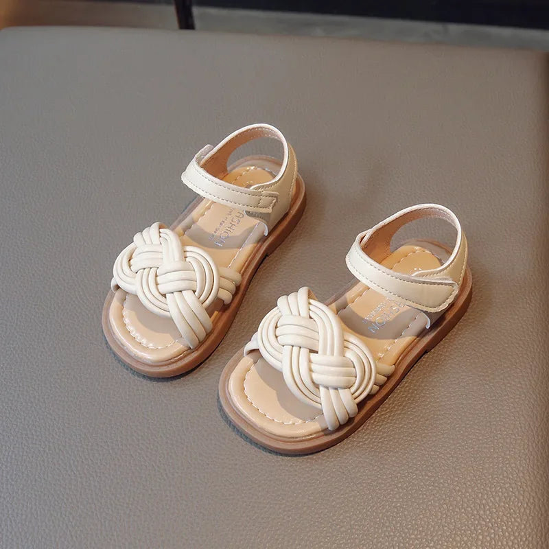 Girls Sandals Kids Fashion Princess Beach Shoes 2025 Brand New Cross Tied Weave Style Fashion Children Summer Sandals Soft Cute