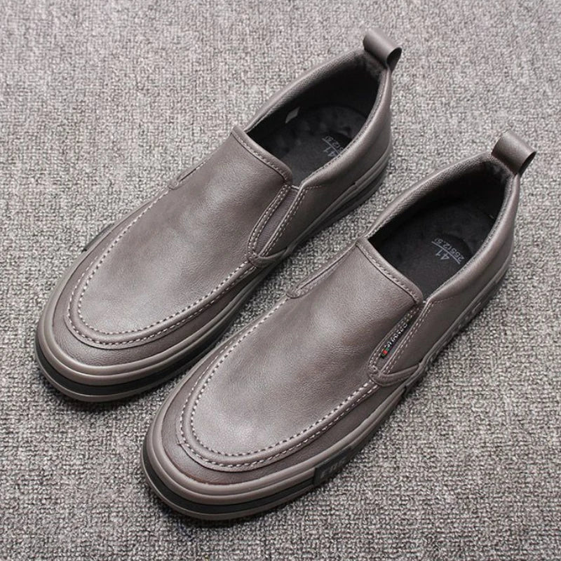 Leather Shoes for Men Flat Round Toe Man Casual Loafers Shoe Pu Summer Sale in Promotion Comfortable Retro Social Low Price On