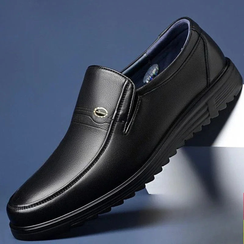 Man Casual Shoe Black Round Toe Classic Original Footwear Offer Cowhide Leather Loafers Shoes for Men High Quality Fashion Retro