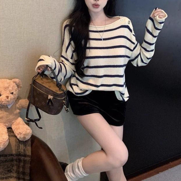 Women's Loose Slimming And Shoulder Hollow Sweater Coat