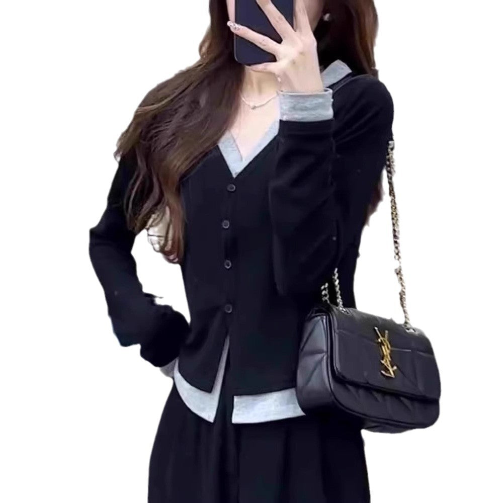 Women's Winter Modal Fake Two-piece V-neck Long-sleeved T-shirt