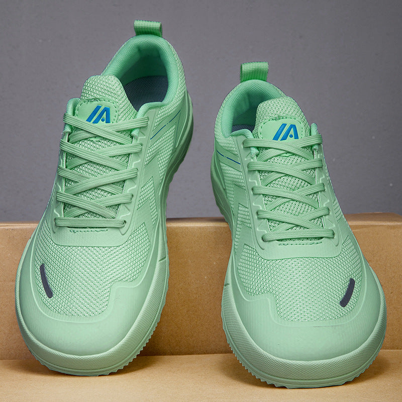 Spring New Lightweight Mesh Surface Sneaker