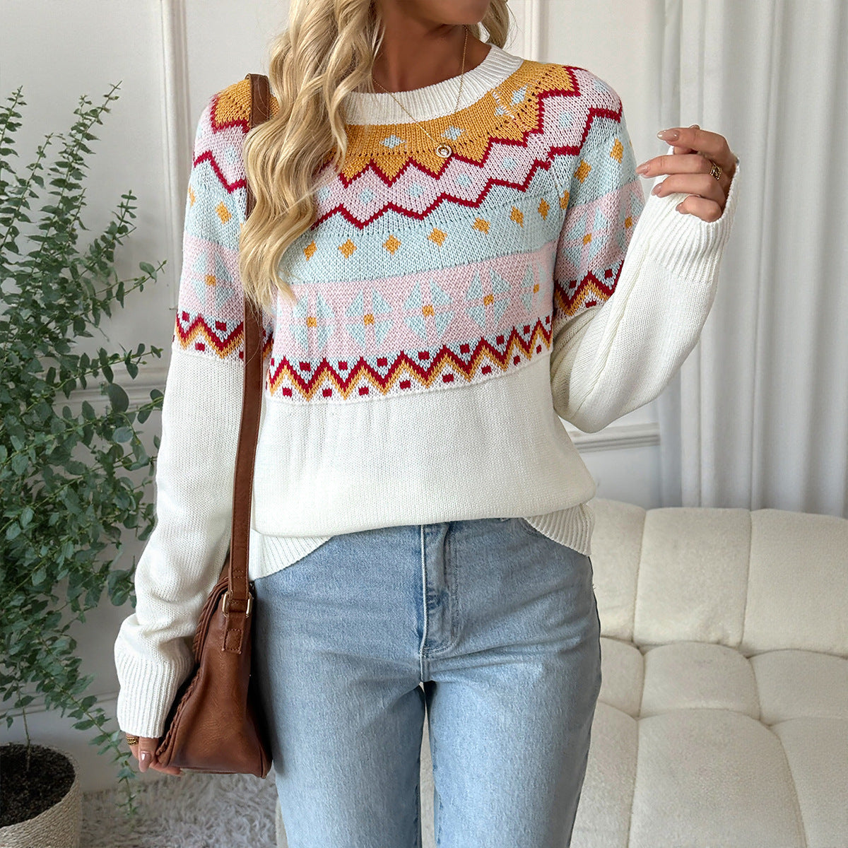 Contrast Color Jacquard Long Sleeve Round Neck Sweaters